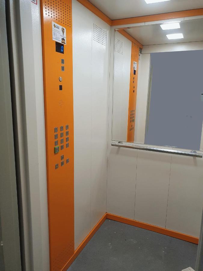 Center Apartment, Balcony Twarda Варшава Екстериор снимка